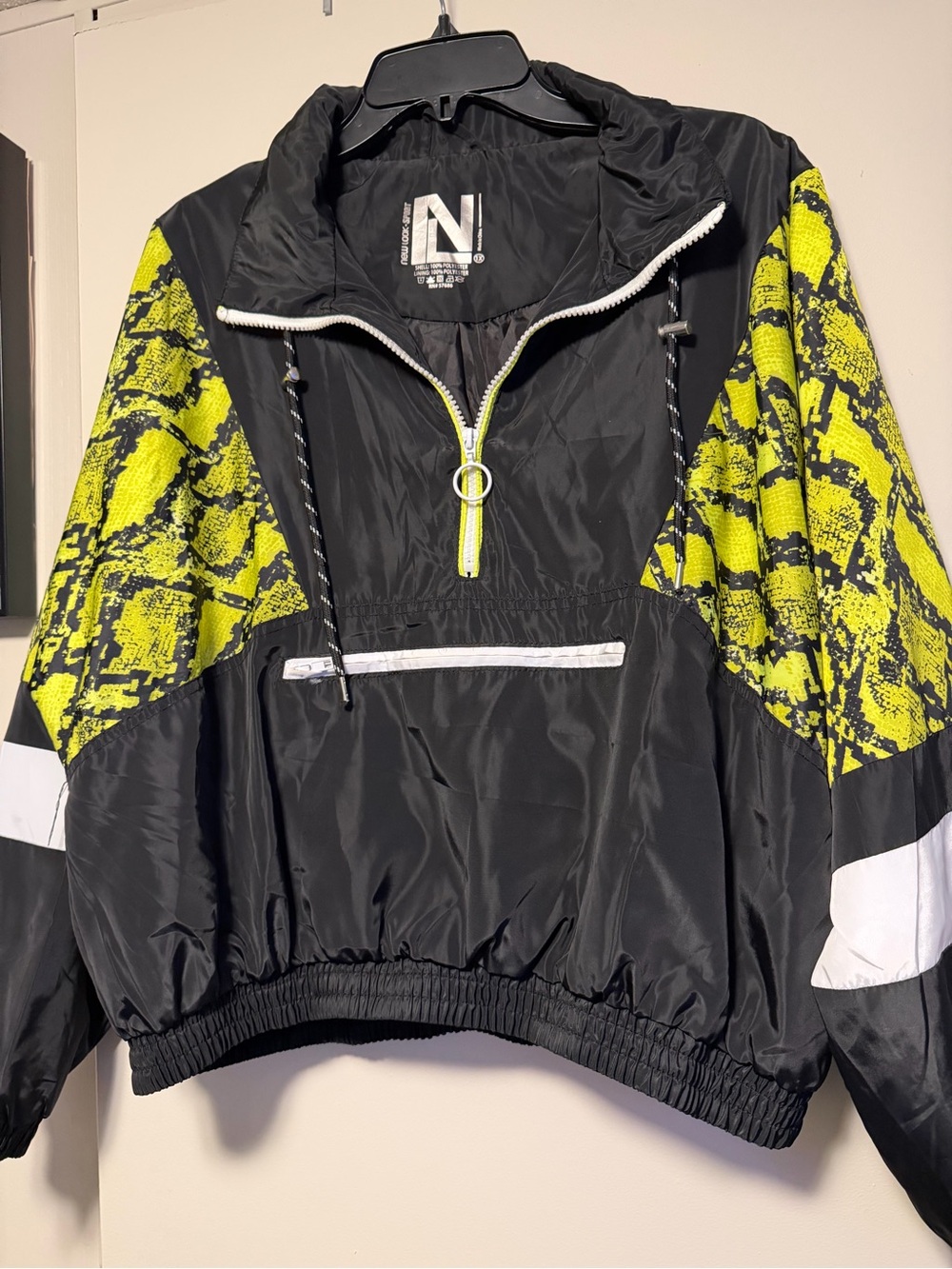 New Look Black & Neon Yellow Snake-Print Pullover Puffer Jacket
